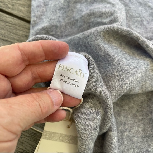 Fincati Gray Cashmere Blend Asymmetrical Sweater Poncho OSFM NWT - Picture 3 of 11